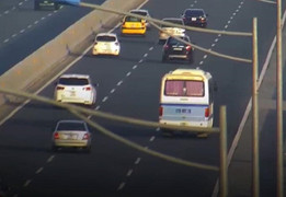 Ngang nhiên dừng đỗ trên cao tốc Hà Nội - Hải Phòng, tài xế bị phạt 5,5 triệu đồng