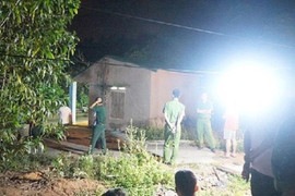 Truy bắt nghịch tử sát hại bố và anh vợ ở Quảng Ninh