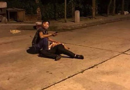 Xin đi nhờ xe, nam thanh niên bị đâm trọng thương