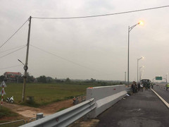 Đi bộ trên cao tốc Hạ Long – Hải Phòng, người đàn ông bị ô tô tông thiệt mạng