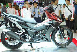 Dân ham đồ mới, doanh nghiệp xe máy bán ế vẫn lãi đậm