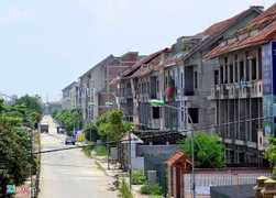 Khu biệt thự nứt toác, hư hỏng dù chưa kịp sử dụng