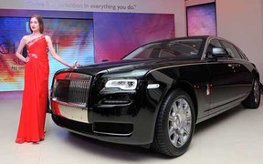 Siêu xe dồn dập đổ về Việt Nam