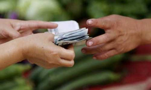 Tiếp tục tiêu tiền kiểu này, bạn sẽ luôn 'cháy túi'