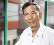 NSƯT Trần Hạnh: 'Vợ tôi ghen khủng khiếp, từng vác dao lên tận đoàn kịch tìm chồng'