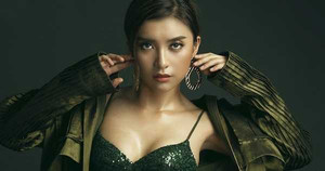 Cháu gái Lam Trường gợi cảm lôi cuốn