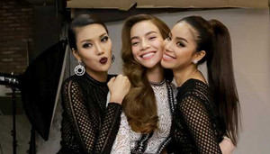 Bị đồn được đại gia chi tiền để ngồi ghế nóng cạnh tranh Phạm Hương, Lan Khuê lên tiếng