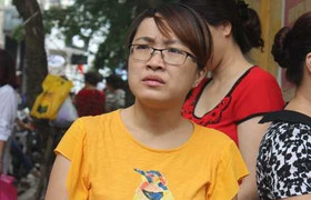 Thi lớp 10: Thí sinh phải về nhà thay quần, phụ huynh lo lắng bất an