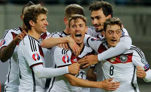 Quốc Vượng: Tuyển Việt Nam nên học đá kiểu Đức thay vì tiki-taka