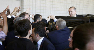 Vì sao Mật vụ Mỹ 'khẩu chiến' quyết liệt với vệ sĩ Tổng thống Thổ Nhĩ Kỳ?