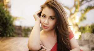 Ngắm nhan sắc 'không tuổi' cô em gái Minh Tuyết của Cẩm Ly