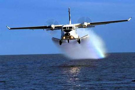 Máy bay Casa tìm phi công gặp nạn mất liên lạc khi đang hạ độ cao