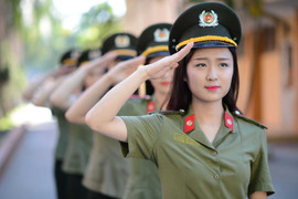 Nam thanh, nữ tú Học viện An ninh nhân dân rạng rỡ trong bộ quân phục