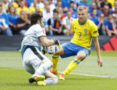 Thua Italia, Thụy Điển nhận kỉ lục tồi tệ