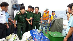 Thời tiết xấu, việc tìm kiếm máy bay CASA-212 thêm khó khăn