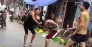 Mâu thuẫn ở sạp thịt bò, nữ giúp việc bị đâm chết