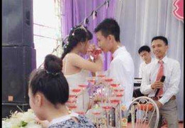 Cô dâu, chú rể 16 tuổi tổ chức đám cưới linh đình