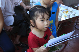 Nhận đỡ đầu đến hết 18 tuổi cho con gái phi công Trần Quang Khải