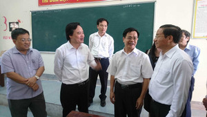 Bộ trưởng Phùng Xuân Nhạ: 'Công tác thi phải hết sức minh bạch'