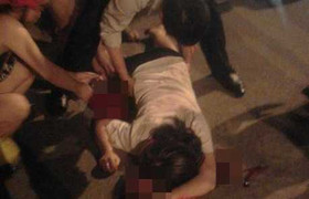 Hà Nội: Cướp táo tợn giật túi xách, kéo lê cô gái đến bất tỉnh