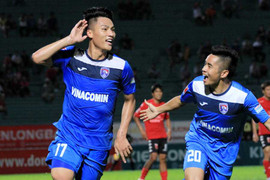 Vừa cưới Kỳ Hân, Mạc Hồng Quân đã ghi bàn lập công lớn