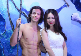 Á hậu Thụy Vân tình tứ bên nam người mẫu điển trai