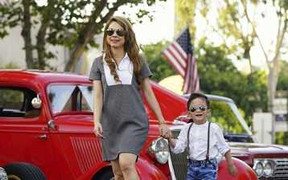 Thanh Thảo khoe con trai nuôi càng lớn càng điển trai