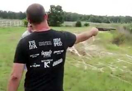 Thử bắn súng săn và cái kết thê thảm