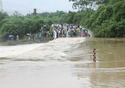 2 người bị lũ cuốn mất tích tại Yên Bái