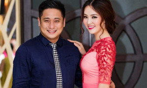 Á hậu Thuỵ Vân khoe thân hình đồng hồ cát và vòng 1 gợi cảm bên Minh Tiệp