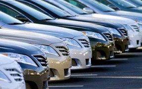 Nhiều mẫu ô tô đại hạ giá trăm triệu đồng