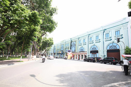 Chỉnh trang cảnh quan quanh Hồ Gươm, còn chần chừ gì nữa?