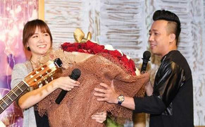 Sau màn cầu hôn 'sốc', Trấn Thành bất ngờ xuất hiện song ca cùng Hari Won