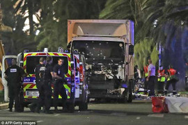 Lái xe khủng bố đã lừa cảnh sát Pháp thế nào trước khi lao vào đám đông?