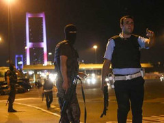 F-16 bắn hạ trực thăng quân sự trong đảo chính ở Thổ Nhĩ Kỳ