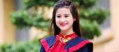 Nhan sắc cô giáo dạy tiếng Anh miễn phí 'xinh nhất Vịnh Bắc Bộ'
