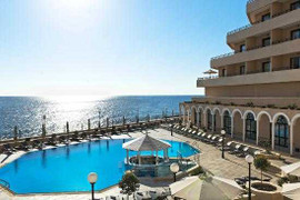 Có sức thu hút mãnh liệt, giới siêu giàu làm gì ở Malta?