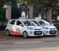 Khách lạ mặt khống chế đưa tài xế taxi vào rừng cao su