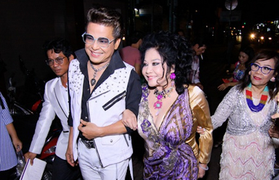 Thanh Bạch công khai tổ chức 2 đám cưới trong một tuần với nữ đại gia