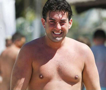 Đàn ông Anh đua nhau phẫu thuật... làm nhỏ ngực