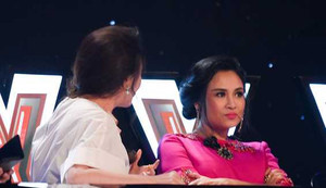 Lộ clip Thanh Lam chỉ tay mắng Hồ Quỳnh Hương hỗn láo ngay trên ghế nóng