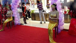 Cửa hàng vàng chi 1,1 tỷ đồng làm 'chiêu trò' hút khách