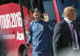 Zlatan Ibrahimovic háo hức ra mắt Manchester United