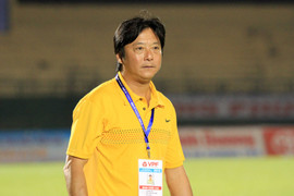 Lê Huỳnh Đức chê trọng tài, HLV Bình Dương thừa nhận người hâm mộ không tin bóng đá Việt Nam nữa