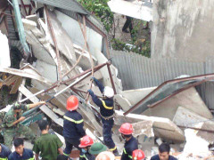 Sập nhà 4 tầng, vùi lấp nhiều người ở Hà Nội: Xác định nguyên nhân ban đầu