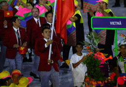 Clip: Đoàn Thể thao Việt Nam diễu hành tại lễ khai mạc Olympic Rio 2016