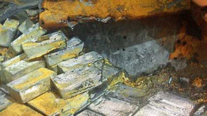 Cả xã đào được 10 thùng vàng trong kho báu ở đại ngàn Trường Sơn