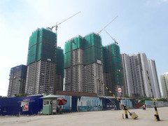 Thị trường bất động sản tăng tốc cuối năm: Cuộc đua của những 'ông lớn'