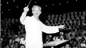 Bức ảnh ‘Bác bắt nhịp bài ca kết đoàn’ vào đề thi năng khiếu báo chí năm 2016