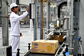 Chuyến xuất ngoại đầu tiên của Vinamilk